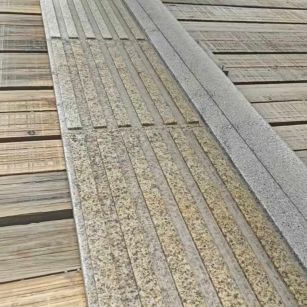 三门峡黄金麻盲道石 盲条