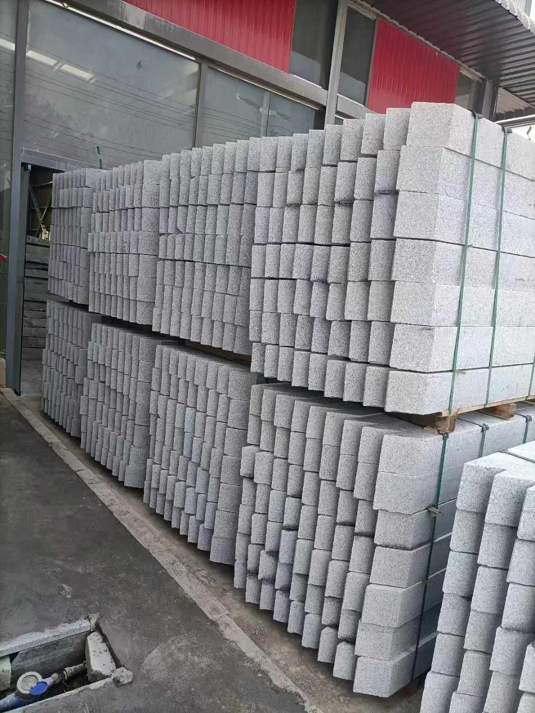 三门峡芝麻白树围石 树池