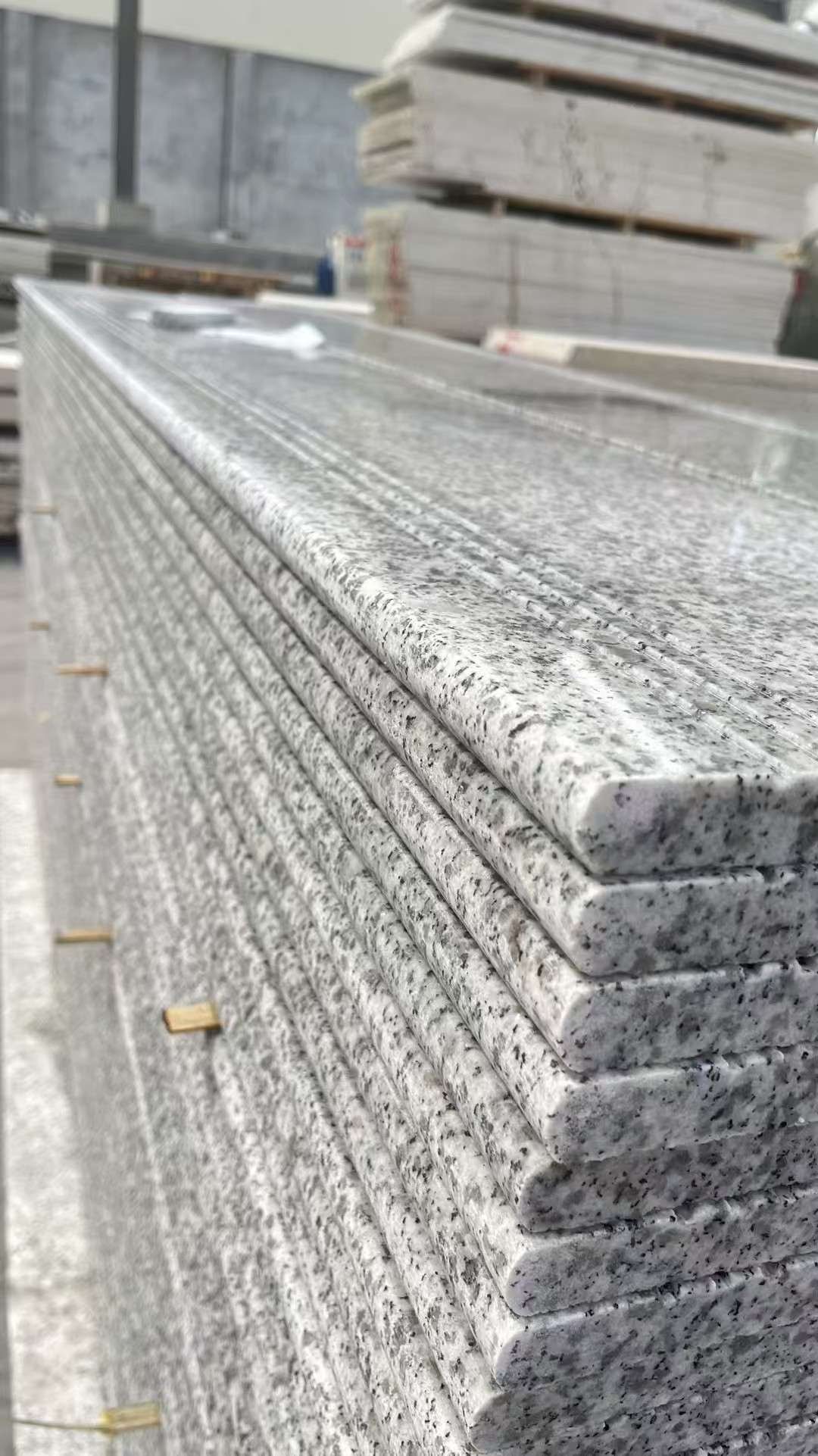 三门峡芝麻白楼梯踏步 花岗岩楼梯板材