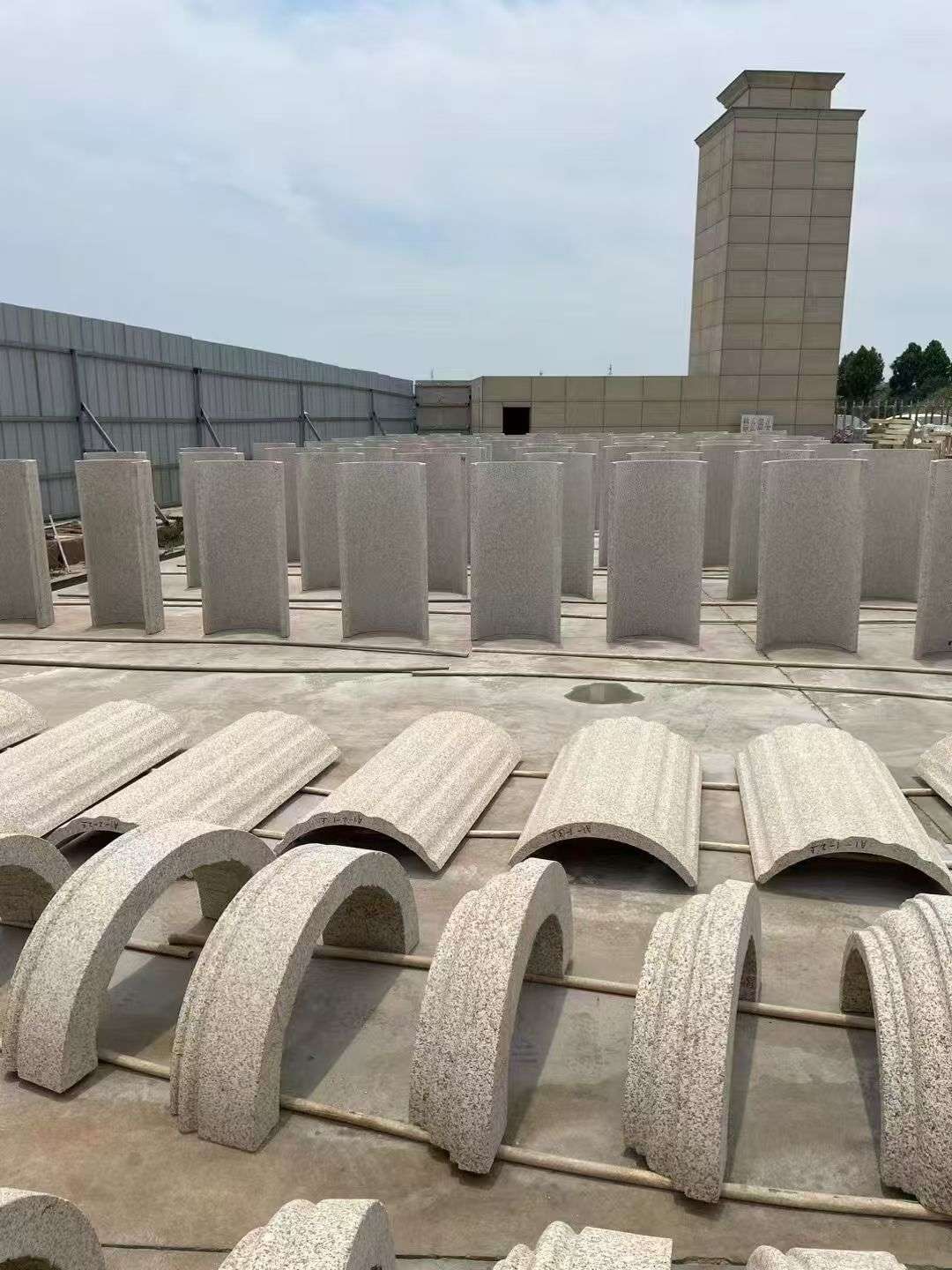 三门峡黄金麻别墅柱皮 异形 线条定制